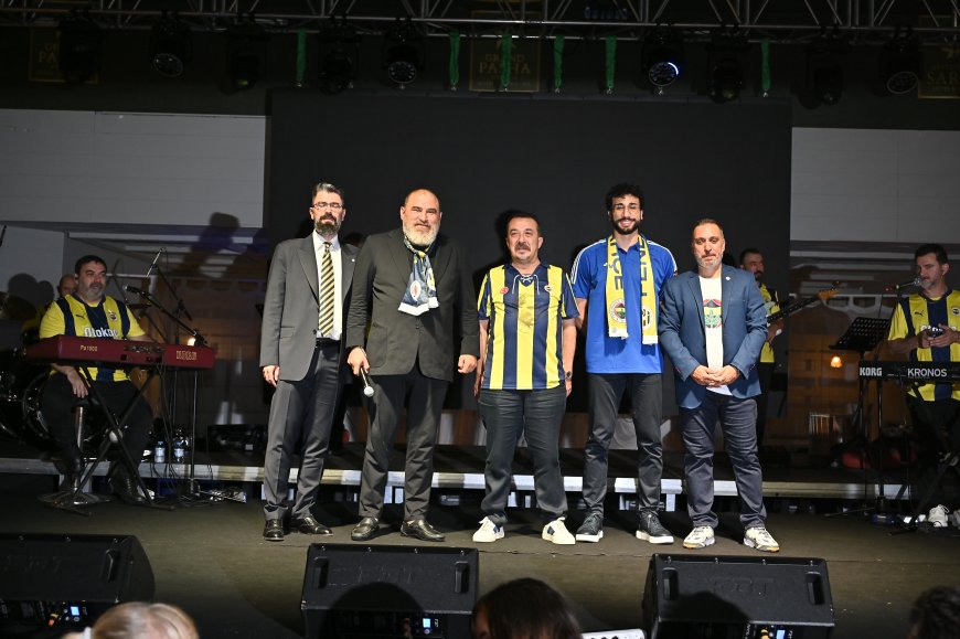 KKTC Fenerbahçeli İş İnsanları Derneği'nden Dünya Fenerbahçeliler Günü Balosu