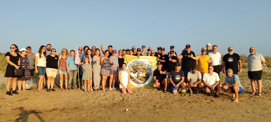 15 örgüt DAÜ Beach Club sahilinde gözlem yürüyüşü yaptı: "Bölge fauna ve florasıyla korunmalı"