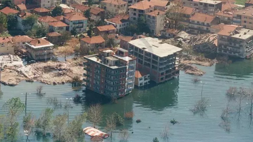 İMO’dan 17 Ağustos Gölcük Depremi’nin 25. yılı mesajı… “25 yıl sonra hâlâ acı gerçeklerle yüzleşiyoruz”