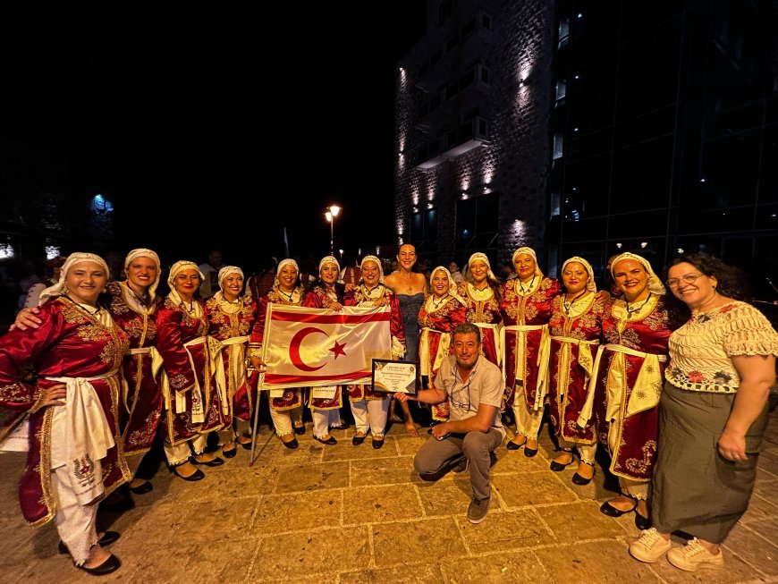 Mehmetçik Kültür ve Dayanışma Derneği, Karadağ’da halk dansları festivaline katıldı
