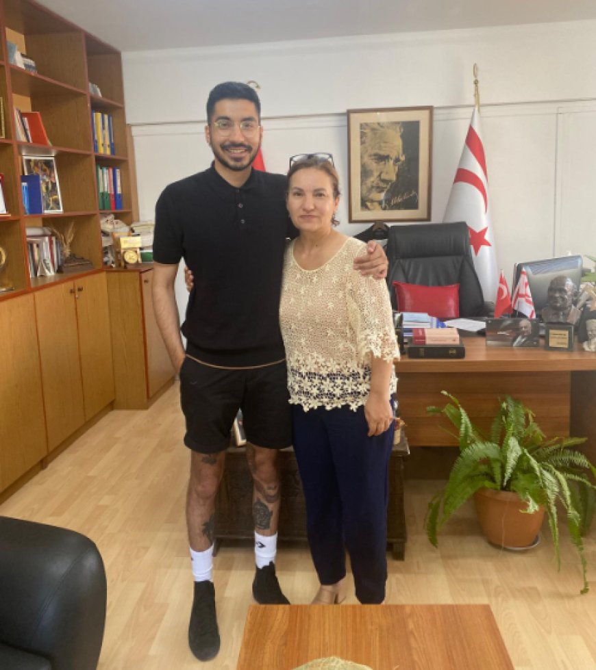 Mustafa Zaimağaoğlu’nun şiir kitabı “Fısıltılar” yayınlandı