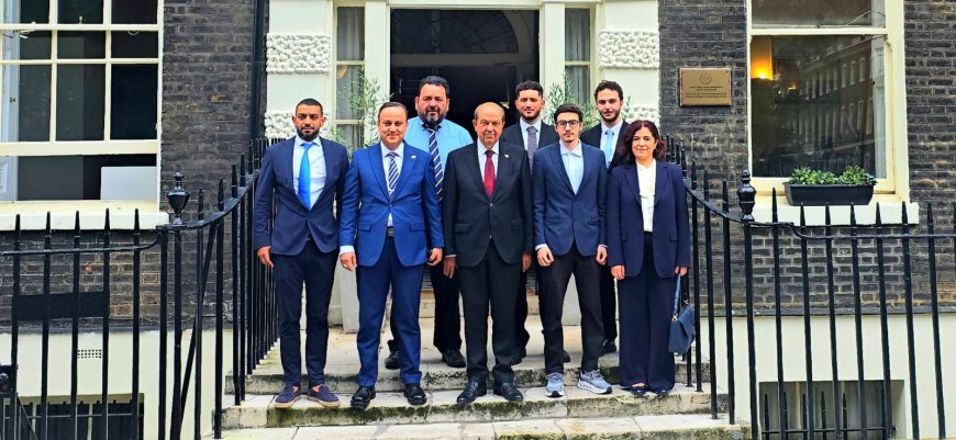 Cumhurbaşkanı Tatar, İngiltere’de bazı Kıbrıs Türk sivil toplum temsilcileriyle bir araya geldi