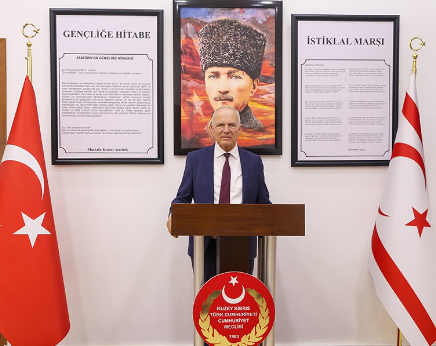 Töre : “İngiltere Kıbrıs'a sadece asker değil savaş gemileri ve denizaltılar da gönderiyor”