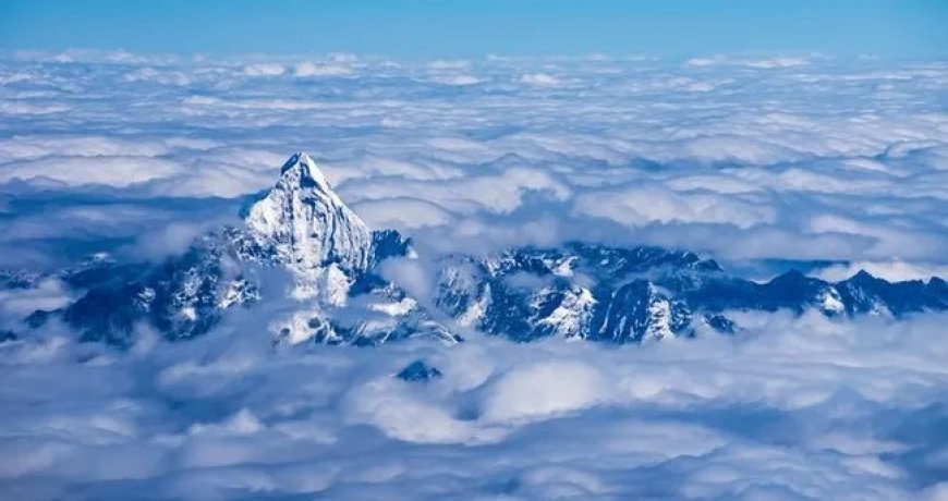 Everest Dağı'nda bulunan bot, 100 yıl önce kaybolan İngiliz dağcı Irvine'a ait olabilir