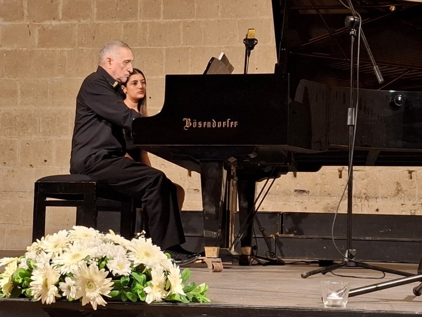Rauf Kasimov, Bellapais’te konser verdi