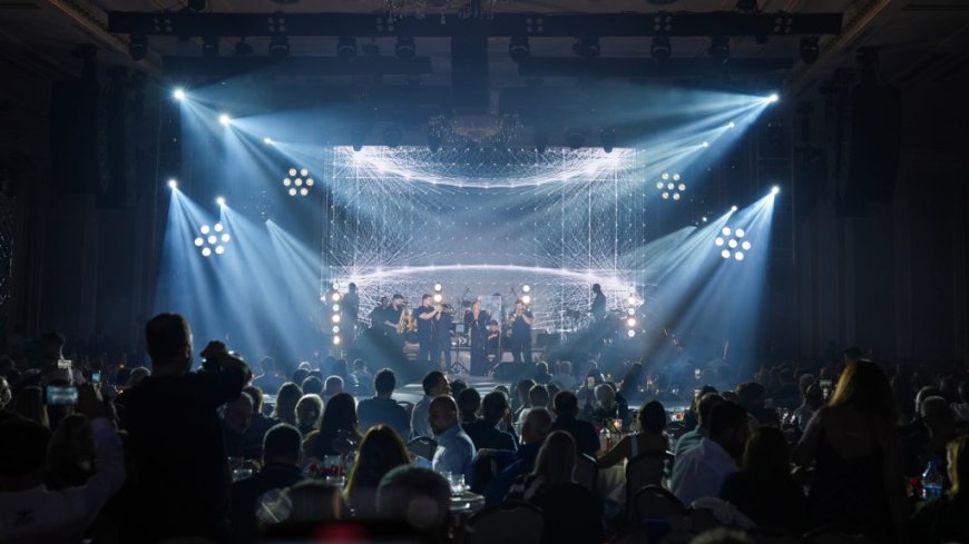 Sibel Can’dan Merit Royal Diamond’da müzik ziyafeti