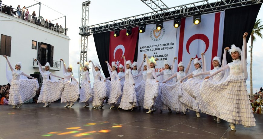 Gençlik Dairesi 15 Kasım Cumhuriyet Şöleni yapıldı