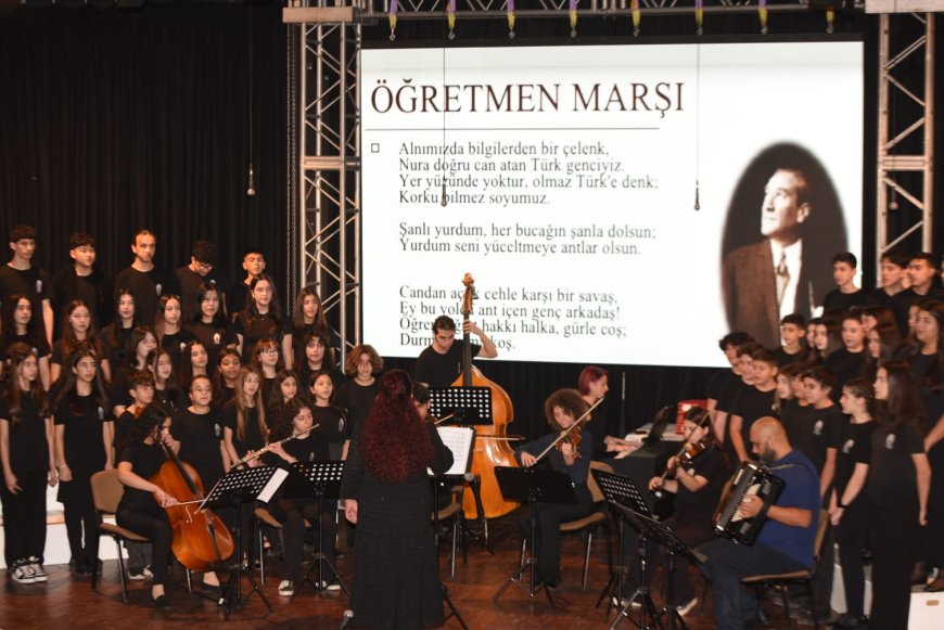 24 Kasım Öğretmenler Günü… AKM’de kutlama yapıldı
