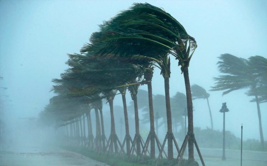 Meteoroloji Dairesi, fırtınanın karada yarın da devam edeceğini duyurdu