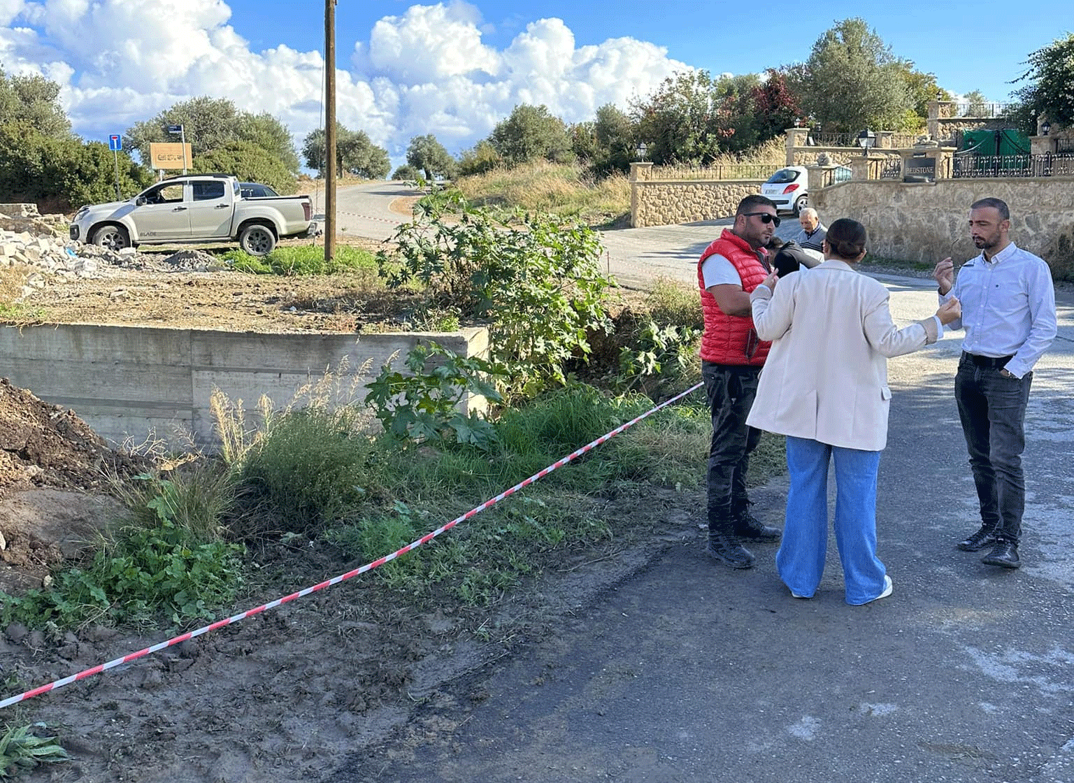 Ozanköy-Çatalköy Eski yolu genişletiliyor