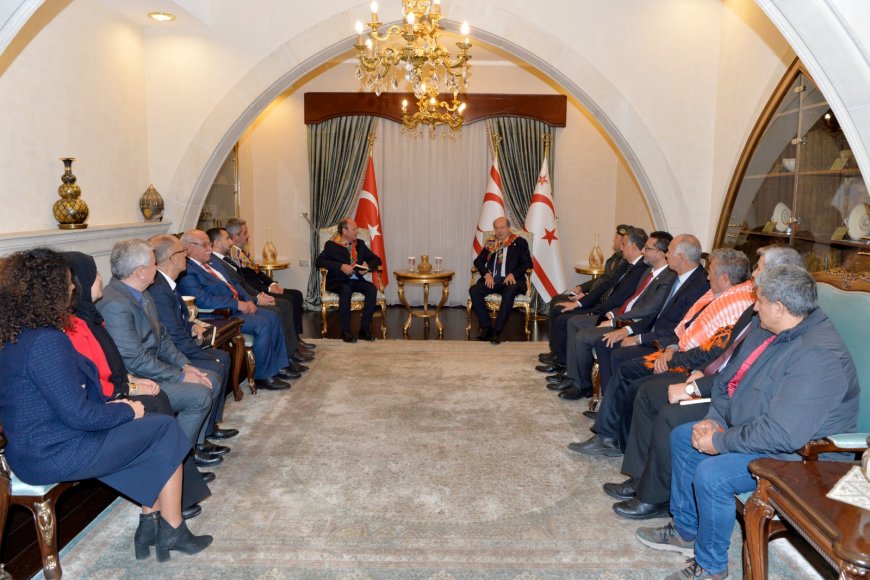 Cumhurbaşkanı Ersin Tatar, Yörükler Kültür ve Dayanışma Derneği heyetini kabul etti
