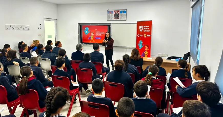 Aktuğ ve Tüz, Lapta Yavuzlar Lisesi’nde Güvenli İnternet Eğitimlerini yerinde takip etti