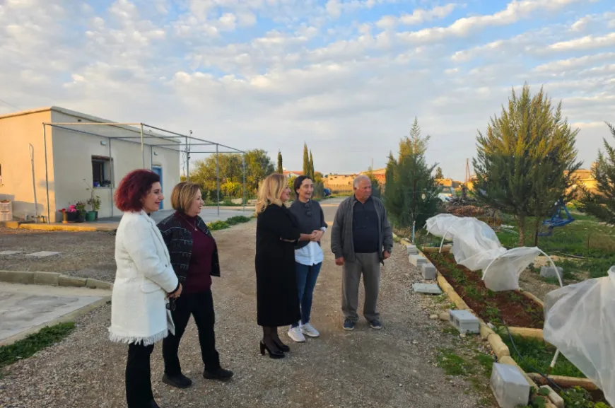 Sibel Tatar, Muratağa köyündeki 'Sibela Organik Tarım Çiftliği'ni ziyaret etti