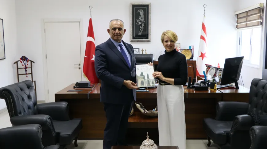 Çavuşoğlu: “Küresel mirasımıza sahip çıkmak kendi sanatçılarımıza sahip çıkmakla başlar”