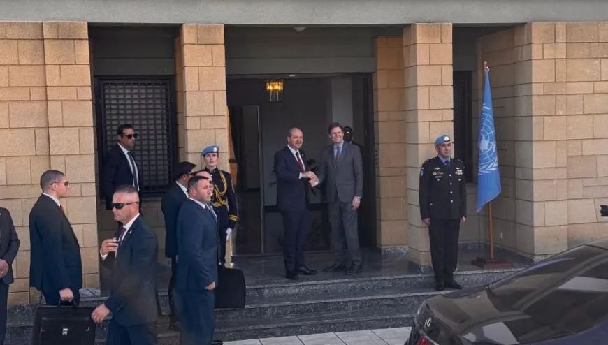 Liderlerin ara bölgedeki görüşmesi başladı