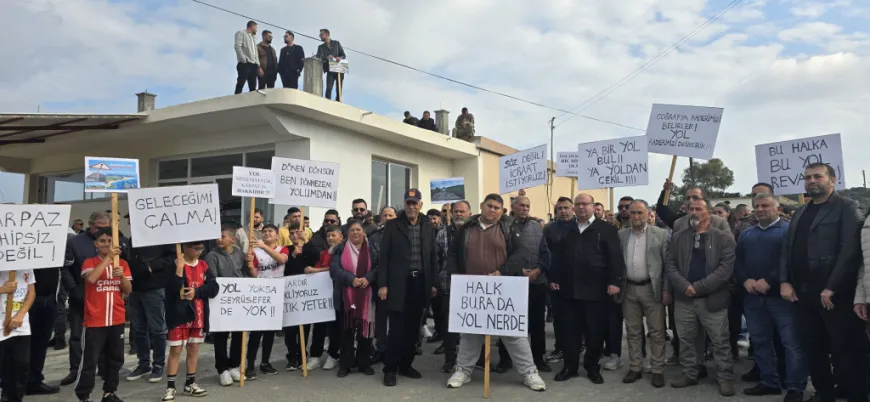 Dipkarpaz-Zafer Burnu arasındaki yol yapımı için eylem düzenlendi