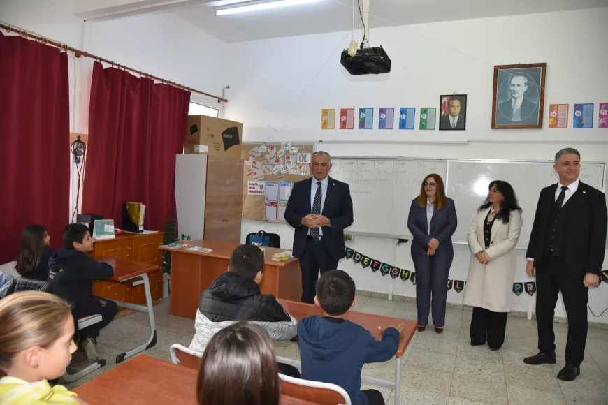 İlk ve orta dereceli okullarda karneler dağıtıldı, tatil başladı