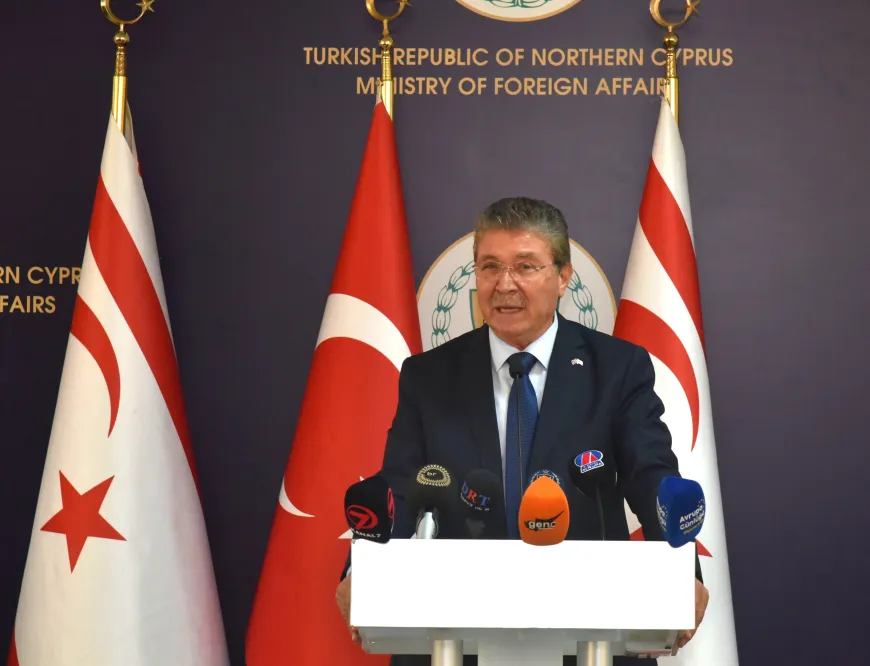Rauf Raif Denktaş ve Dr. Fazıl Küçük II. Uluslararası Kıbrıs Araştırmaları Sempozyumu başladı