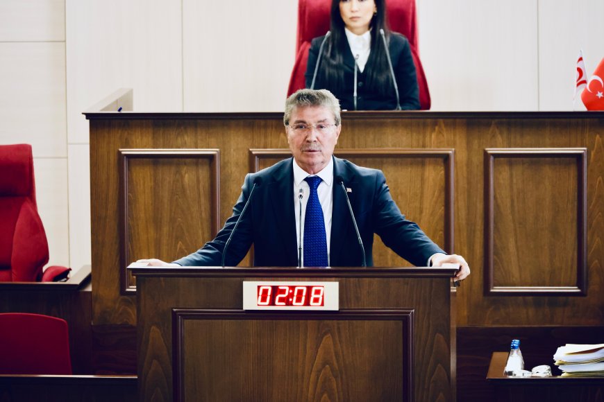 Başbakan Üstel, disiplin tüzüğü değişikliğinin geri alındığını açıkladı