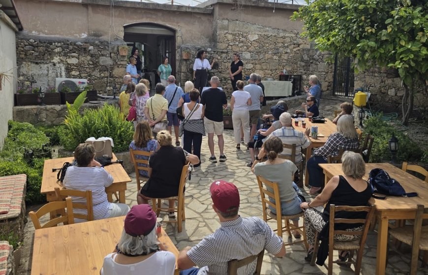 Girne Emekçi Kadınlar Kooperatifi’nden hellim atölyesi
