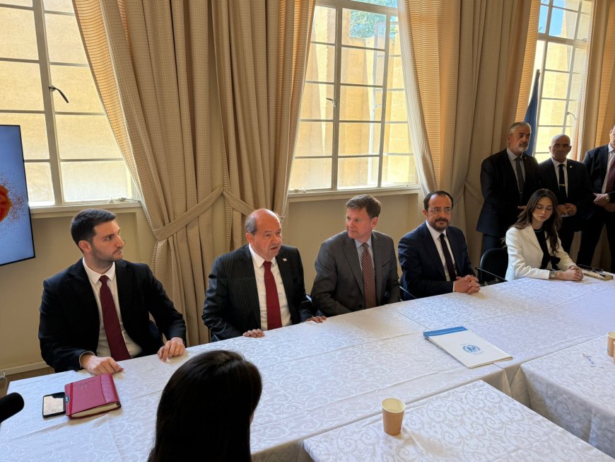 Liderlerin Ledra Palace Otel’deki görüşmesi başladı