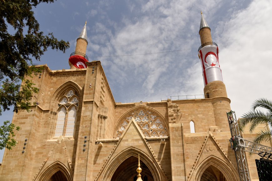 Selimiye Camii, restorasyonun ardından yeniden ibadete açıldı