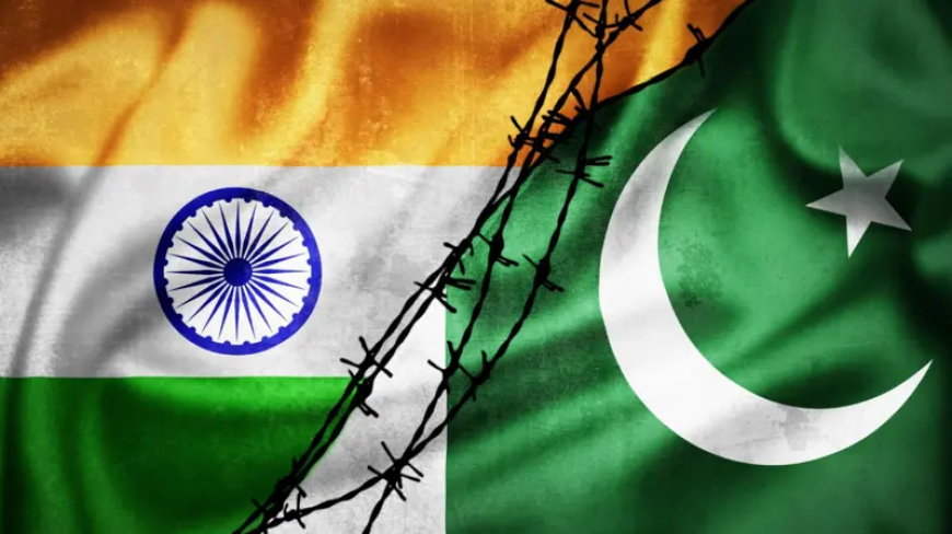 Pakistan, Hindistan ile derhal yürürlüğe girecek bir ateşkes konusunda anlaşmaya varıldığını açıkladı