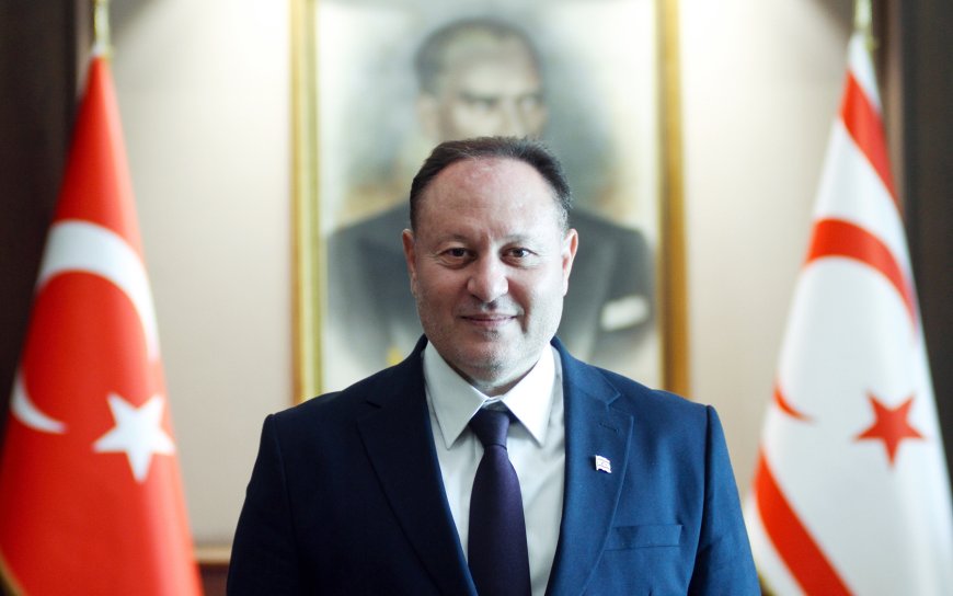 Öztürkler: "Hemşirelerin çalışma koşullarının iyileştirilmesi için atılacak her adımı destekliyorum"