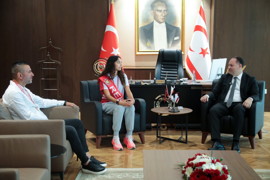 Öztürkler: “Gençlerimiz haksız izolasyonlara rağmen başarılarıyla örnek oluyor”