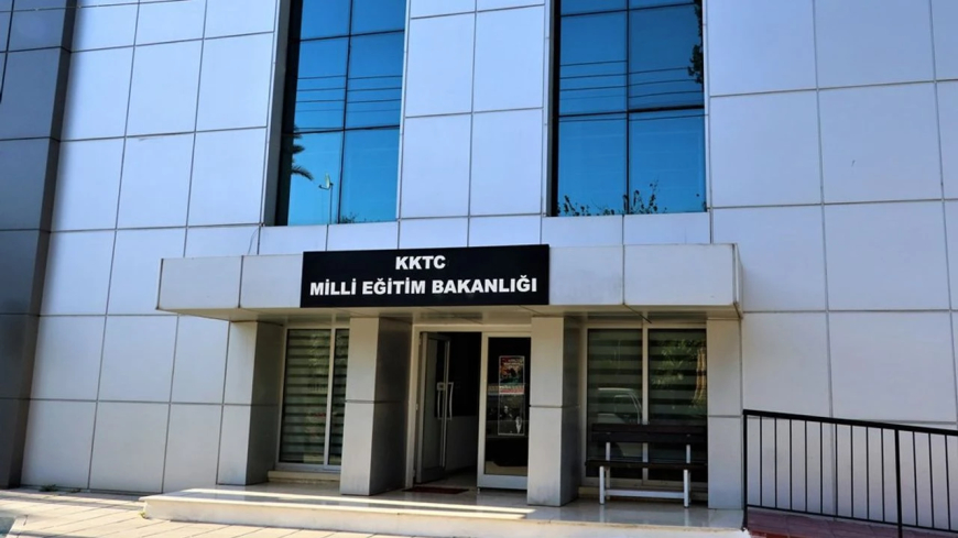 Milli Eğitim Bakanlığı: “Öğretmenlere yönelik tehdit ya da zorlayıcı herhangi bir tutum kesinlikle söz konusu değildir”