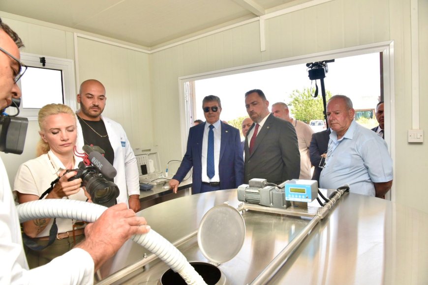 Başbakan Üstel, Minareliköy Süt Toplama Merkezi'nde incelemelerde bulundu