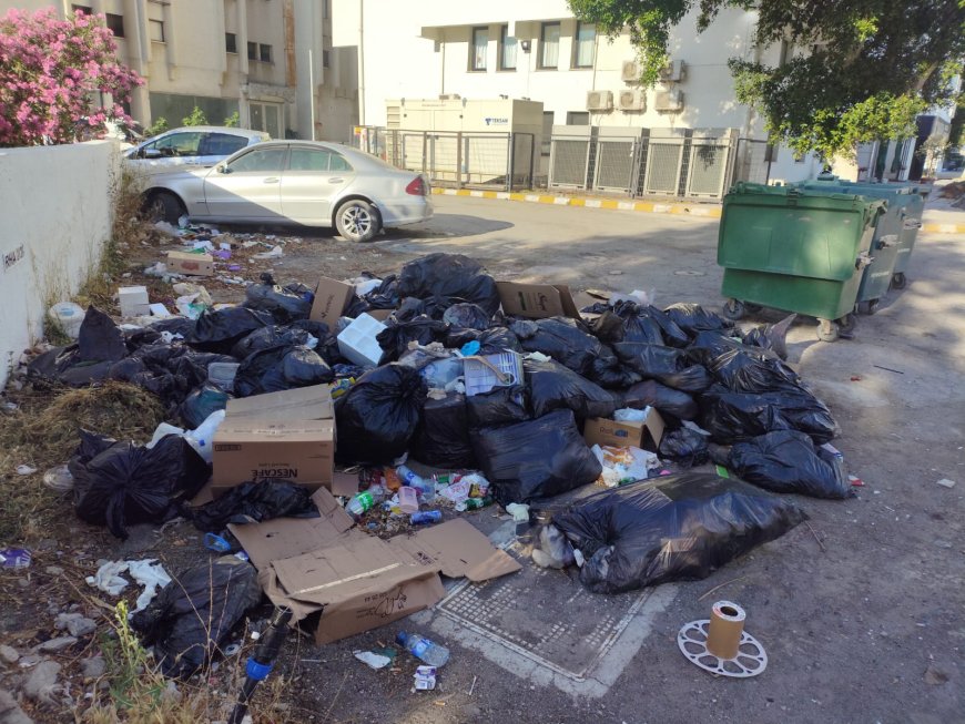 Gelibolu İlkokulu Yanı Çöplüğe Döndü: Veliler Tepkili