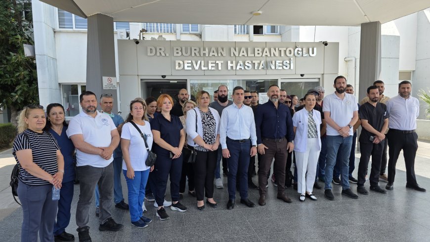 KTHES, Tıp-İş, KTAMS ve KTHEB Dr. Burhan Nalbantoğlu Devlet Hastanesi önünde açıklama yaptı