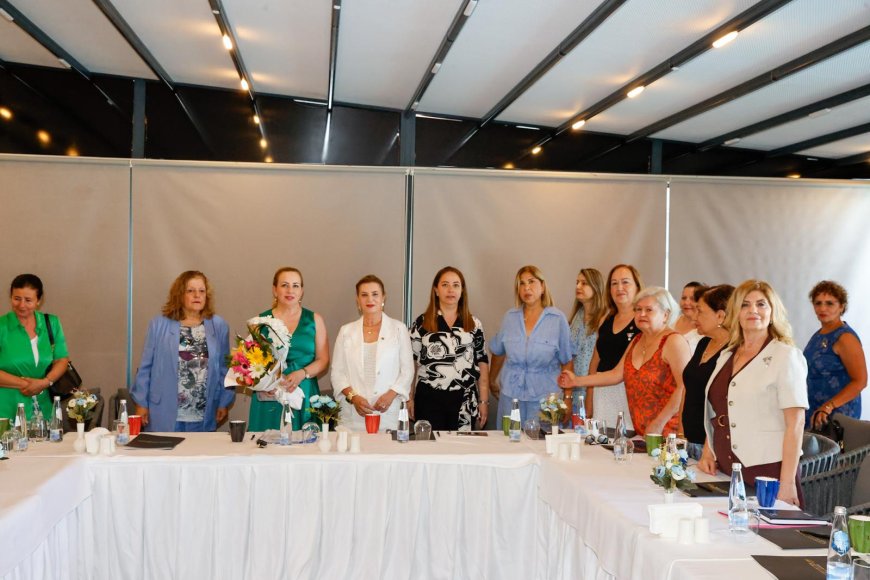 Sibel Tatar, Kıbrıs Kadın Örgütleri Ağına bağlı derneklerin ziyaretlerine Mağusa’dan başladı