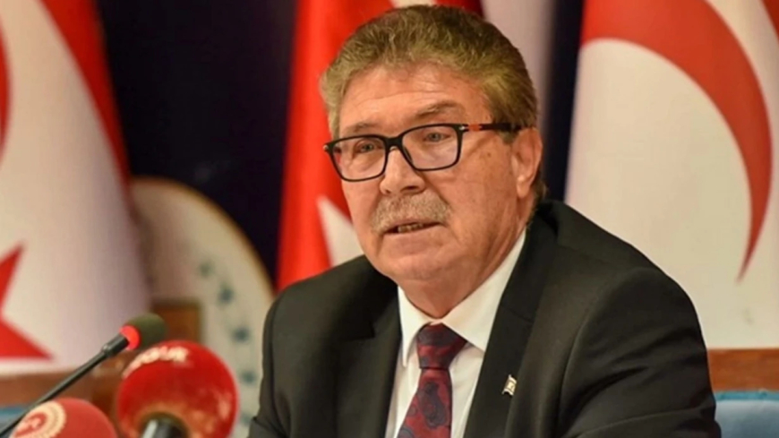 Üstel: "Okula gitmezse deport edilir"