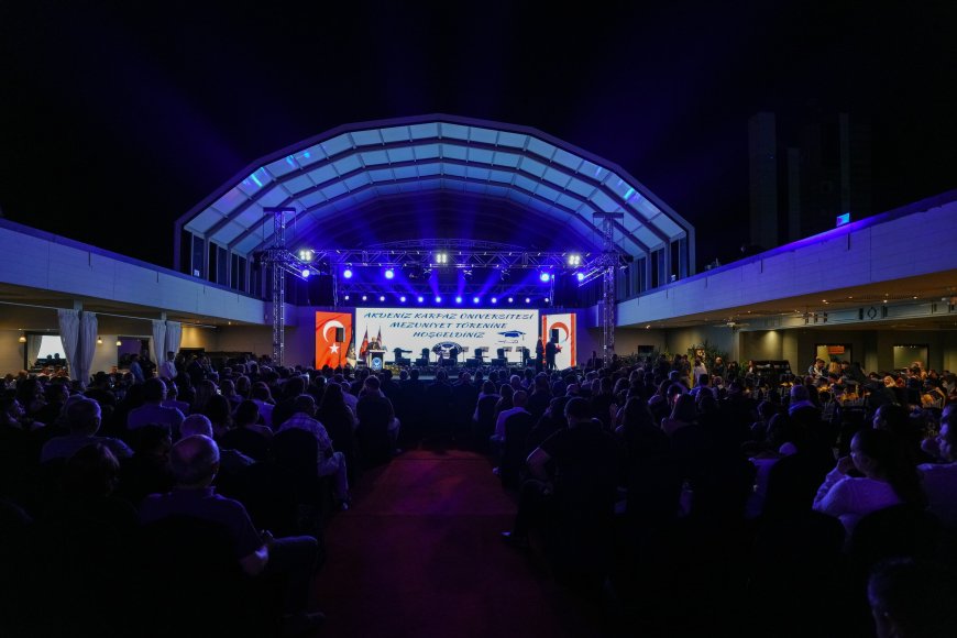 Tatar, Akdeniz Karpaz Üniversitesi mezuniyet törenine katıldı
