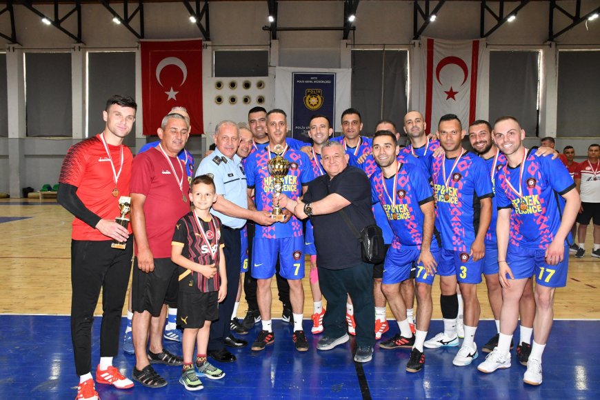 3. Eybil Efendi Polis Salon Futbol Turnuvası bugün tamamlandı